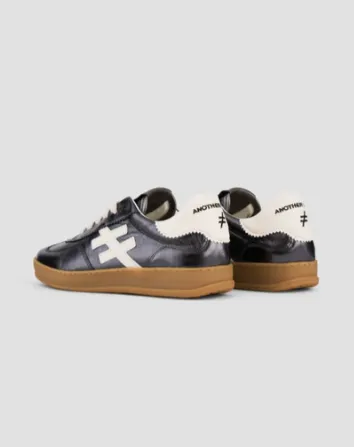 Another Trend A0325816- Trainer