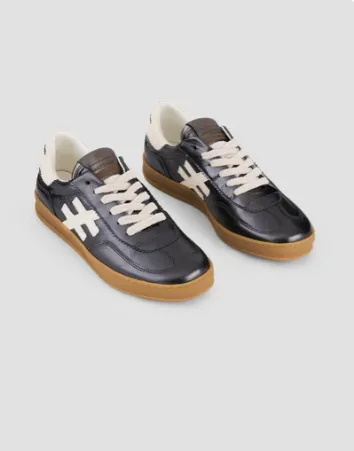 Another Trend A0325816- Trainer