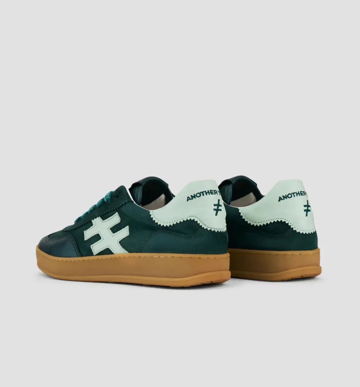 Another Trend A032V620- Iconic Trainer