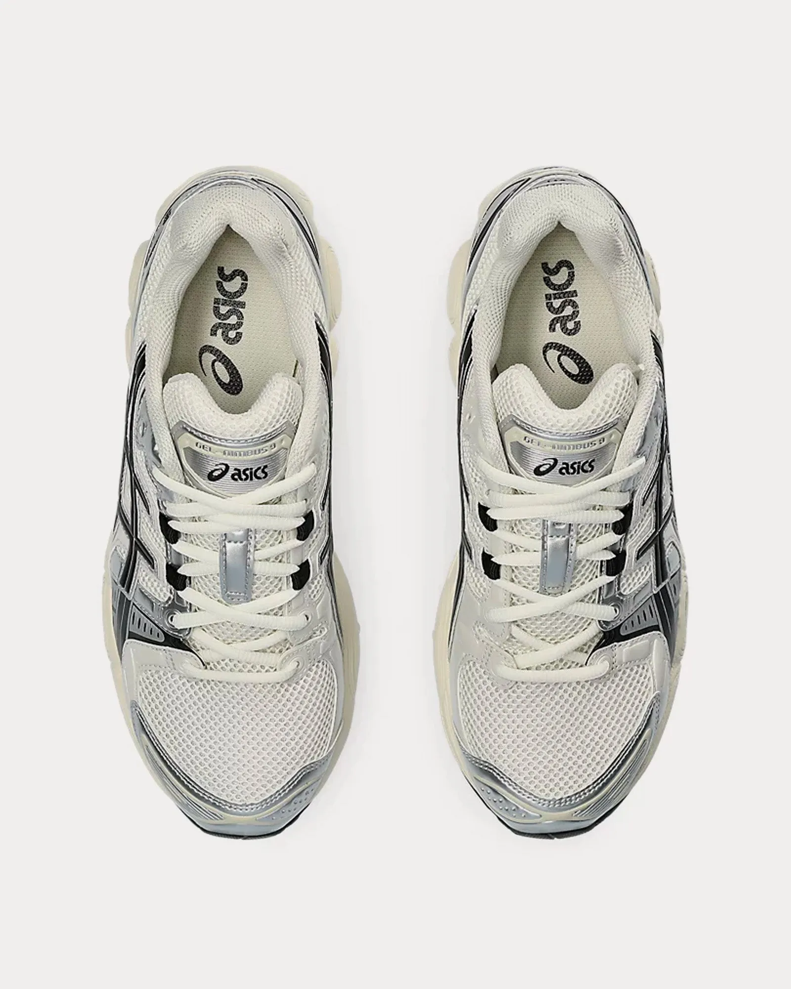 Gel-Nimbus 9 Cream / Black Low Top Sneakers