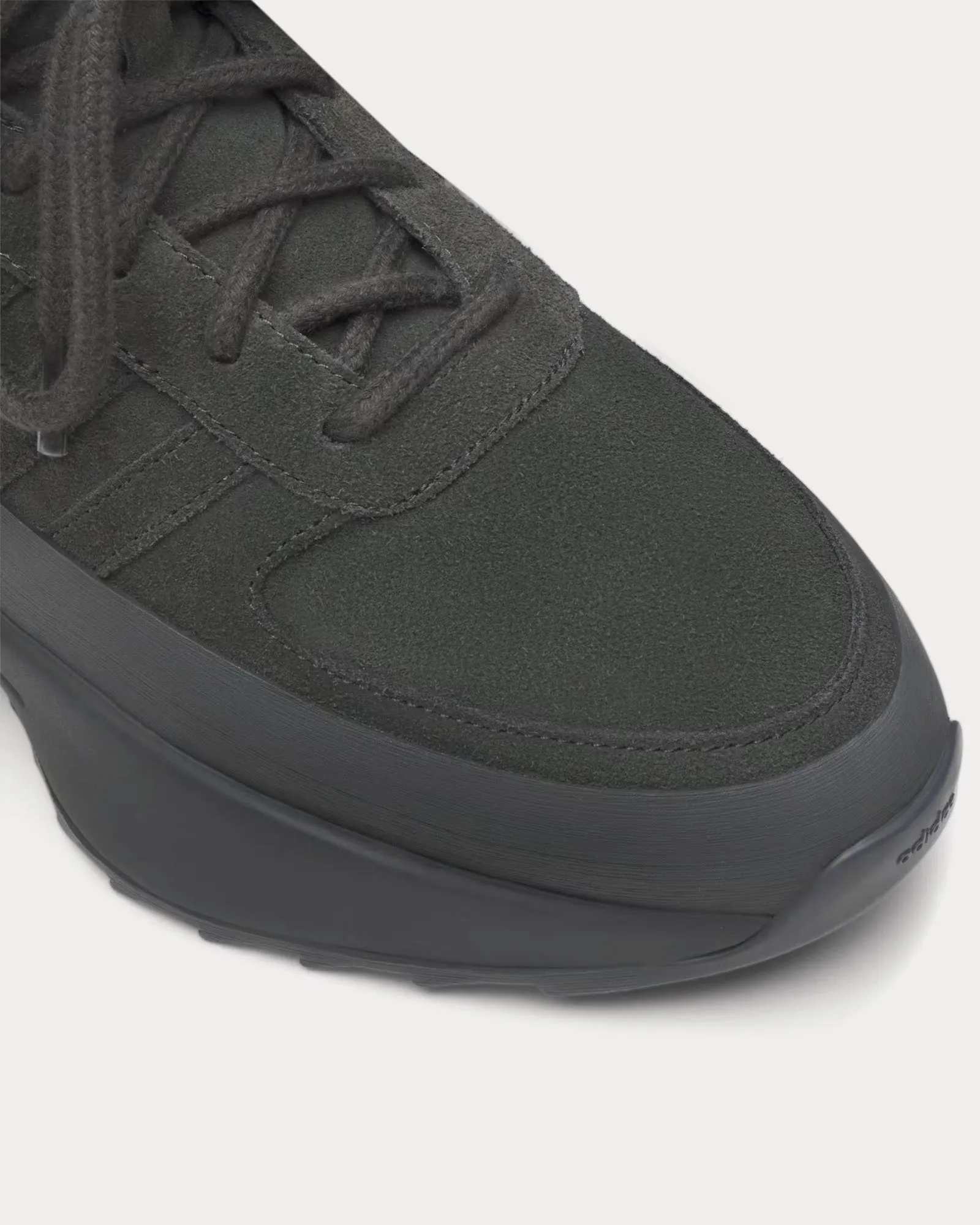 Los Angeles Hiker Carbon / Carbon / Carbon High Top Sneakers