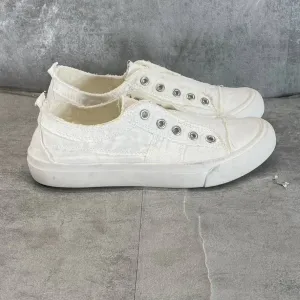 MADDEN GIRL Women's White Fabric Lillyy Round-Toe Laceless Slip-On Sneaker SZ6.5