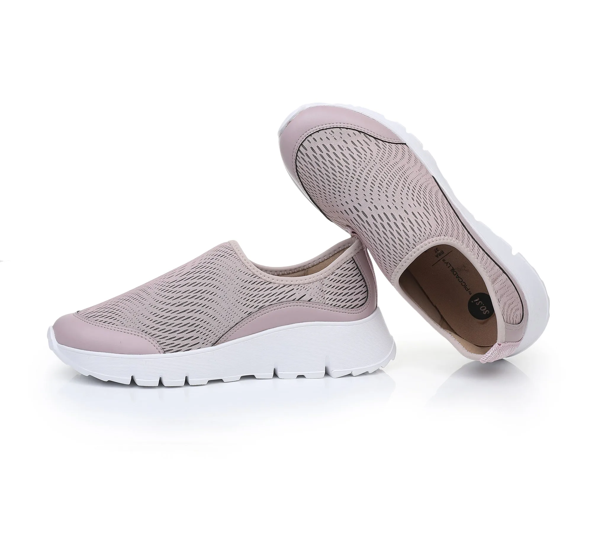 "BreezeLite: Slip-On Sneakers - Lavender (S019001)