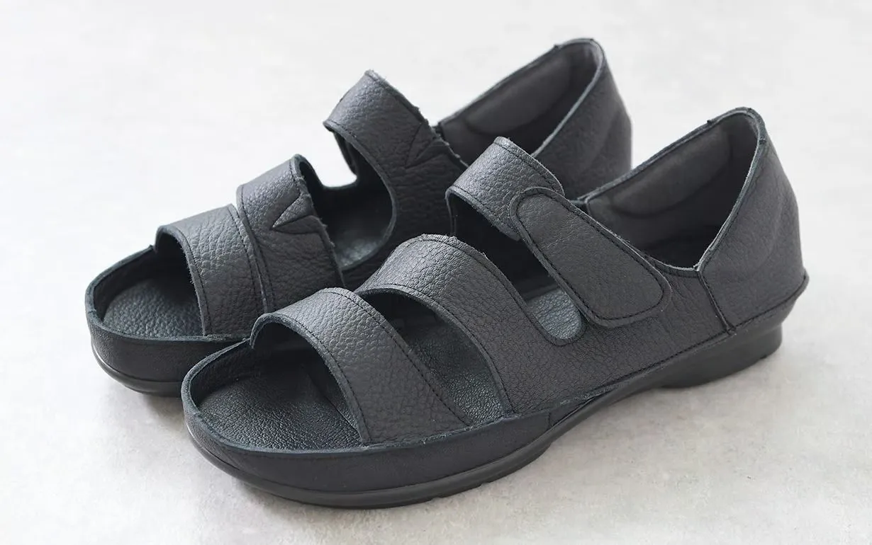 Sandals (blend in as soon as you put them on)