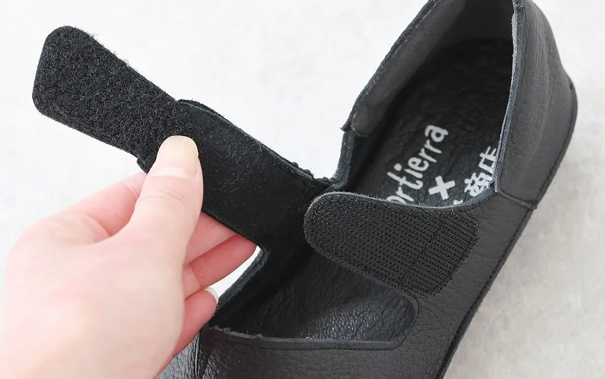 Sandals (blend in as soon as you put them on)