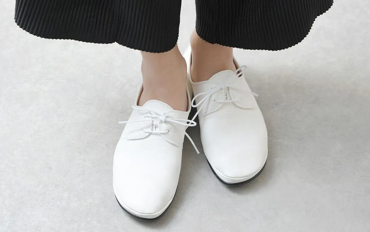 Shoes (blend in as soon as you put them on)