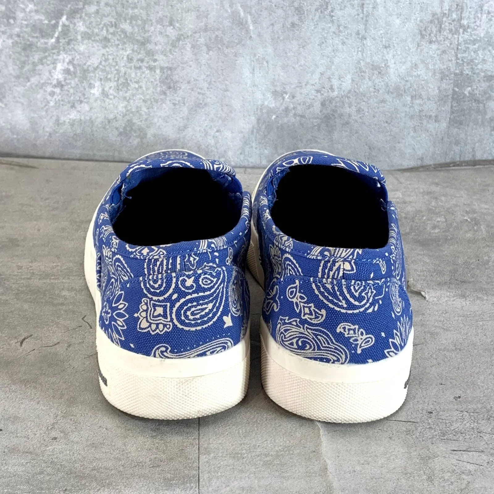 SUN   STONE Men's Navy Paisley Reins Slip-On Sneakers SZ 7./5