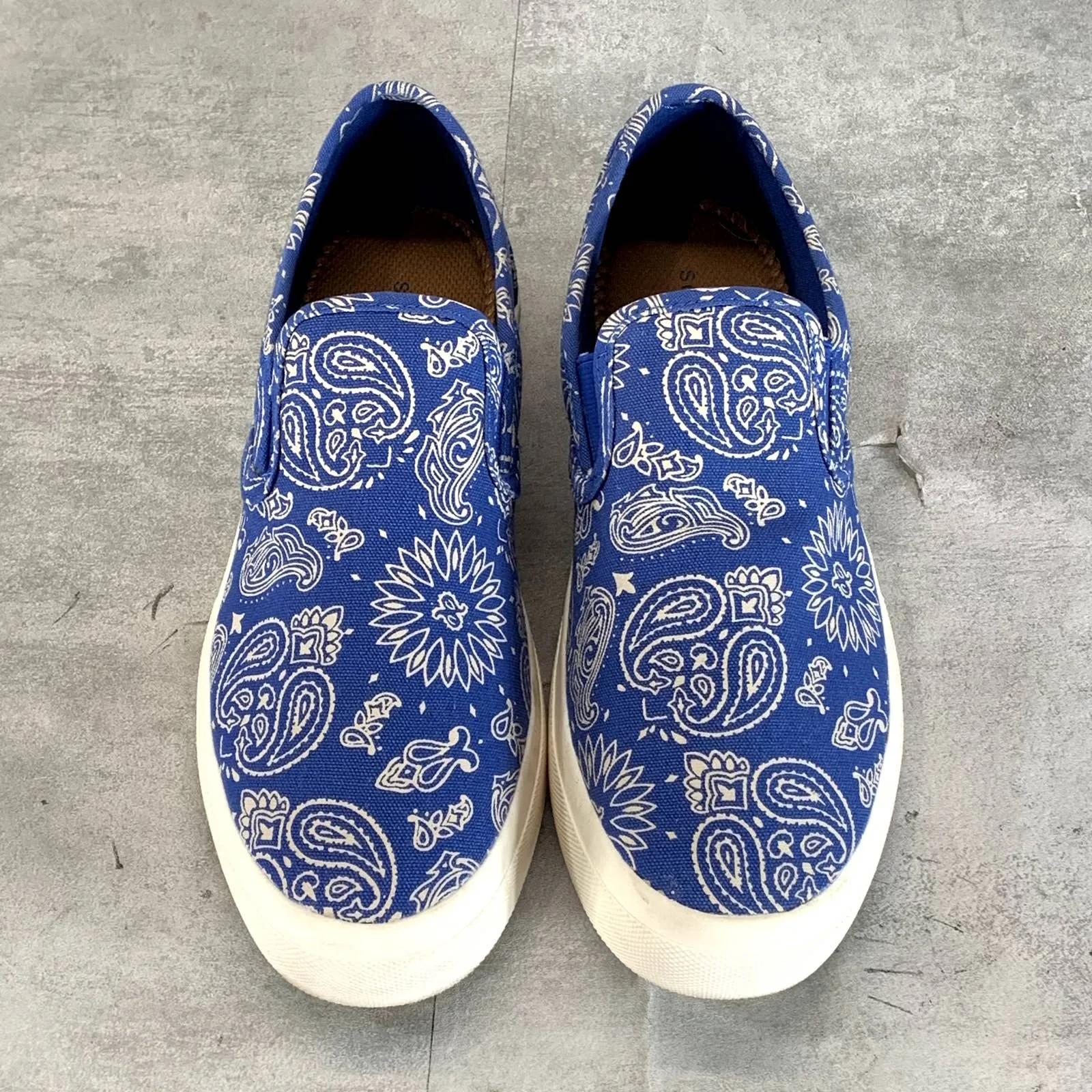 SUN   STONE Men's Navy Paisley Reins Slip-On Sneakers SZ 7./5