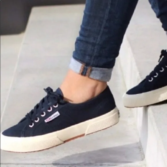 Superga 2750 Cotu Classic Unisex Lace Up Fashion Shoe Sneaker White Navy Canvas (41 (US Men's 8, US Women's 9.5) Medium, NAVY)